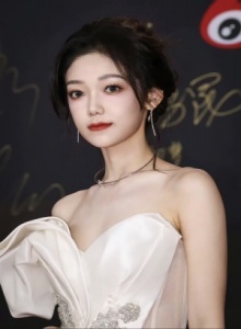 希林娜依·高
